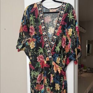 New! Cupshe Floral V-Neck Kimono Romper